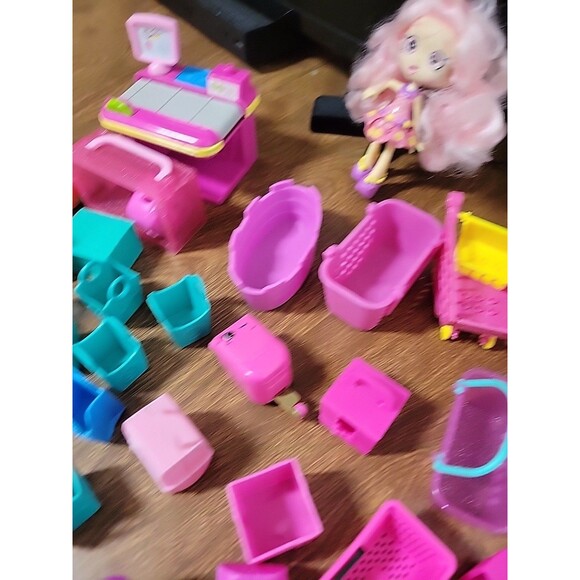 HUGE lot Shopkins Random Figures Basket Containers Mixed Seasons Dolls - Picture 13 of 16